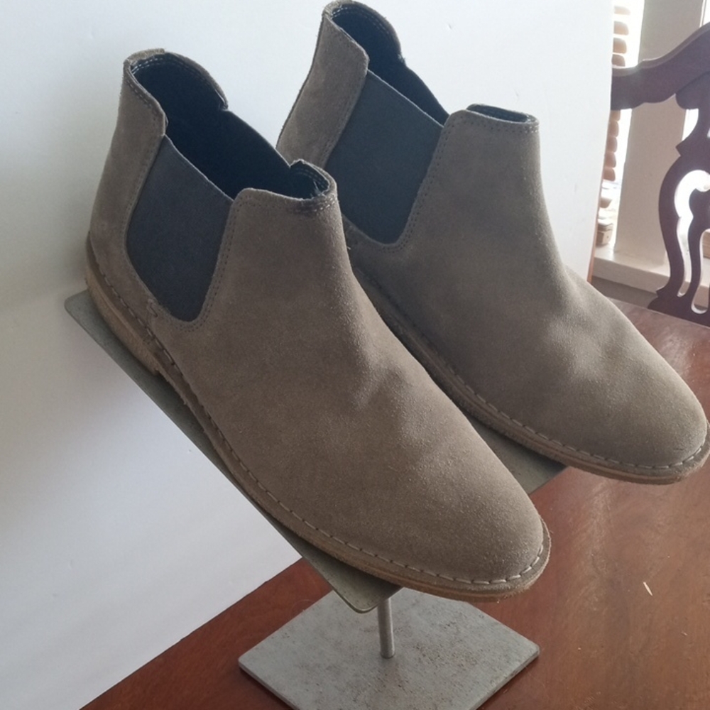 Men's Tan Suede Chelsea Boots Kenneth Cole reaction